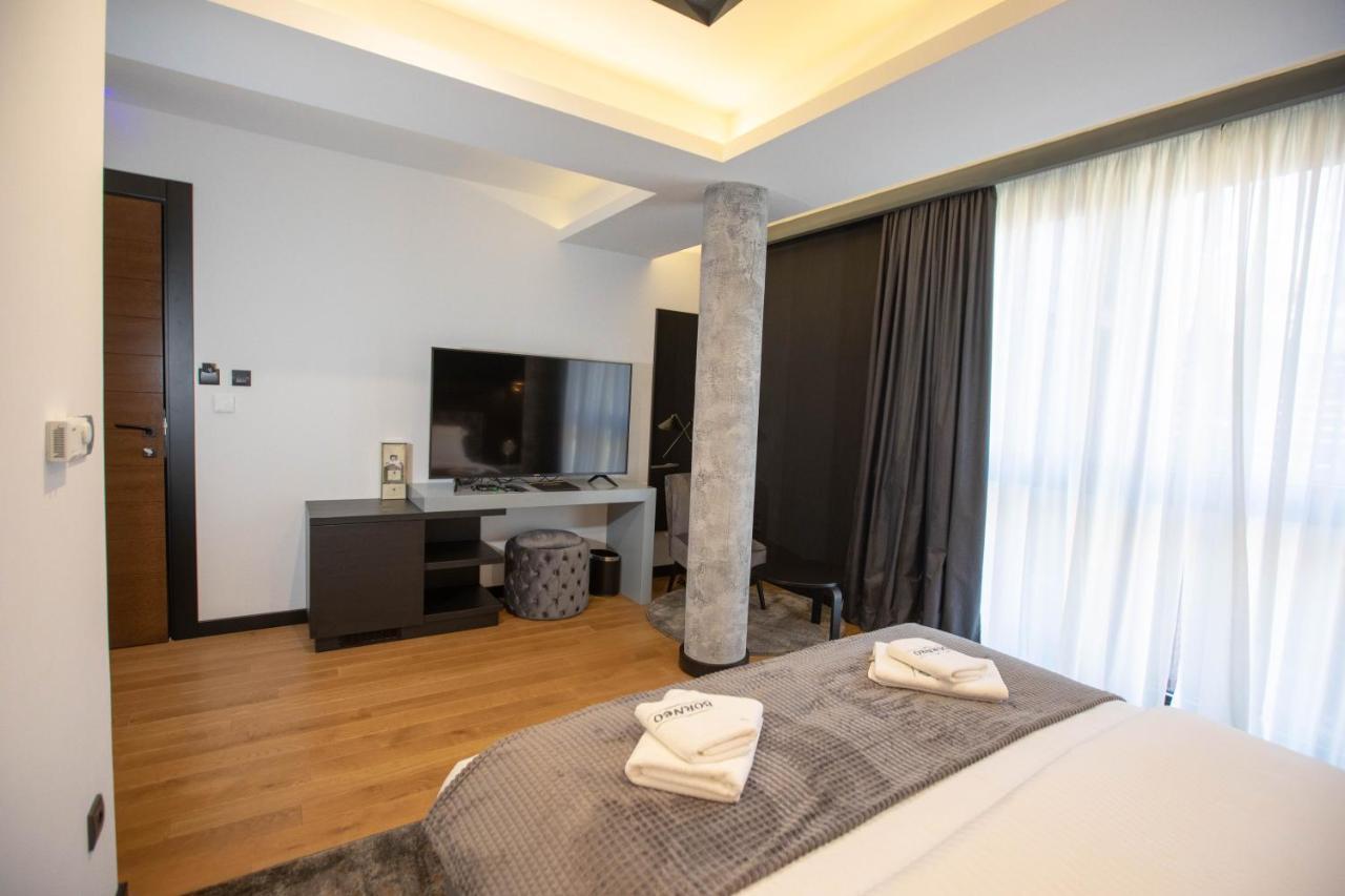Hotel Borneo Pancevo Exterior photo