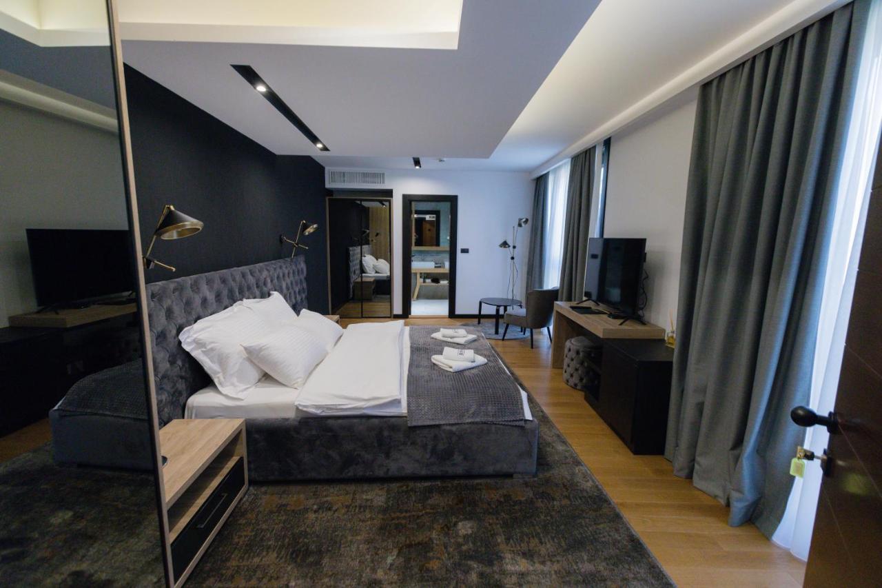 Hotel Borneo Pancevo Exterior photo